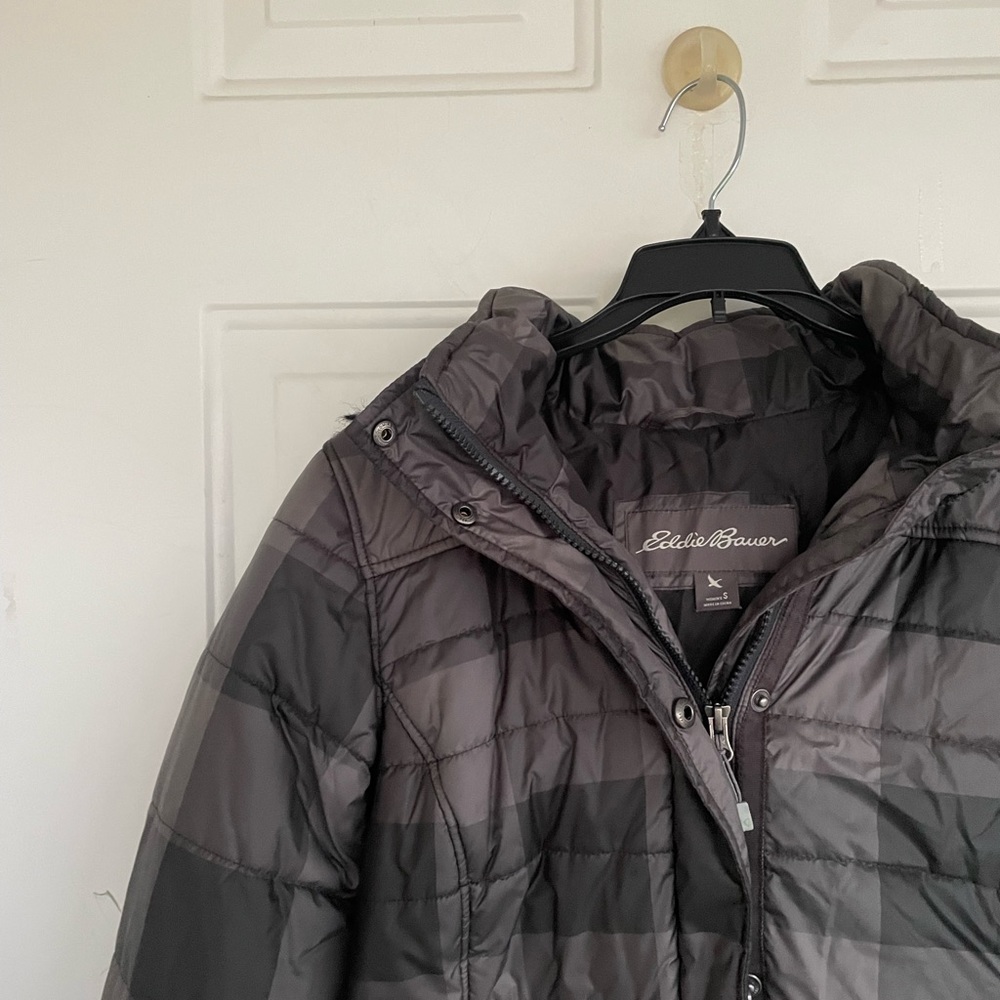 Eddie Bauer Ladies Down Jacket with Faux Fur Hood size S - Picture 5 of 10